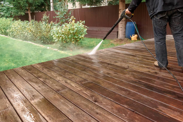Best Pool Deck Cleaning  in Rainbow, CA